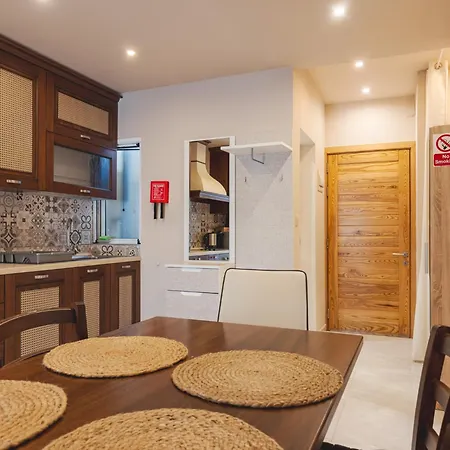 Boho Sliema Getaway - 2br Apartmán